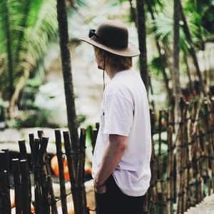 Meet your Posher, Nicholas